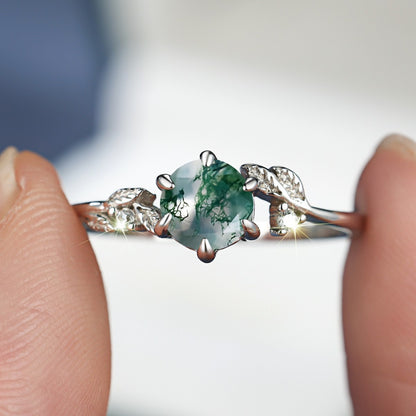 Platinum Agate Six-claw Ring